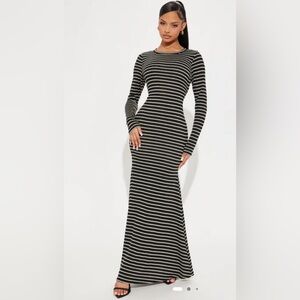 Fashion Nova Sweater Maxi dress